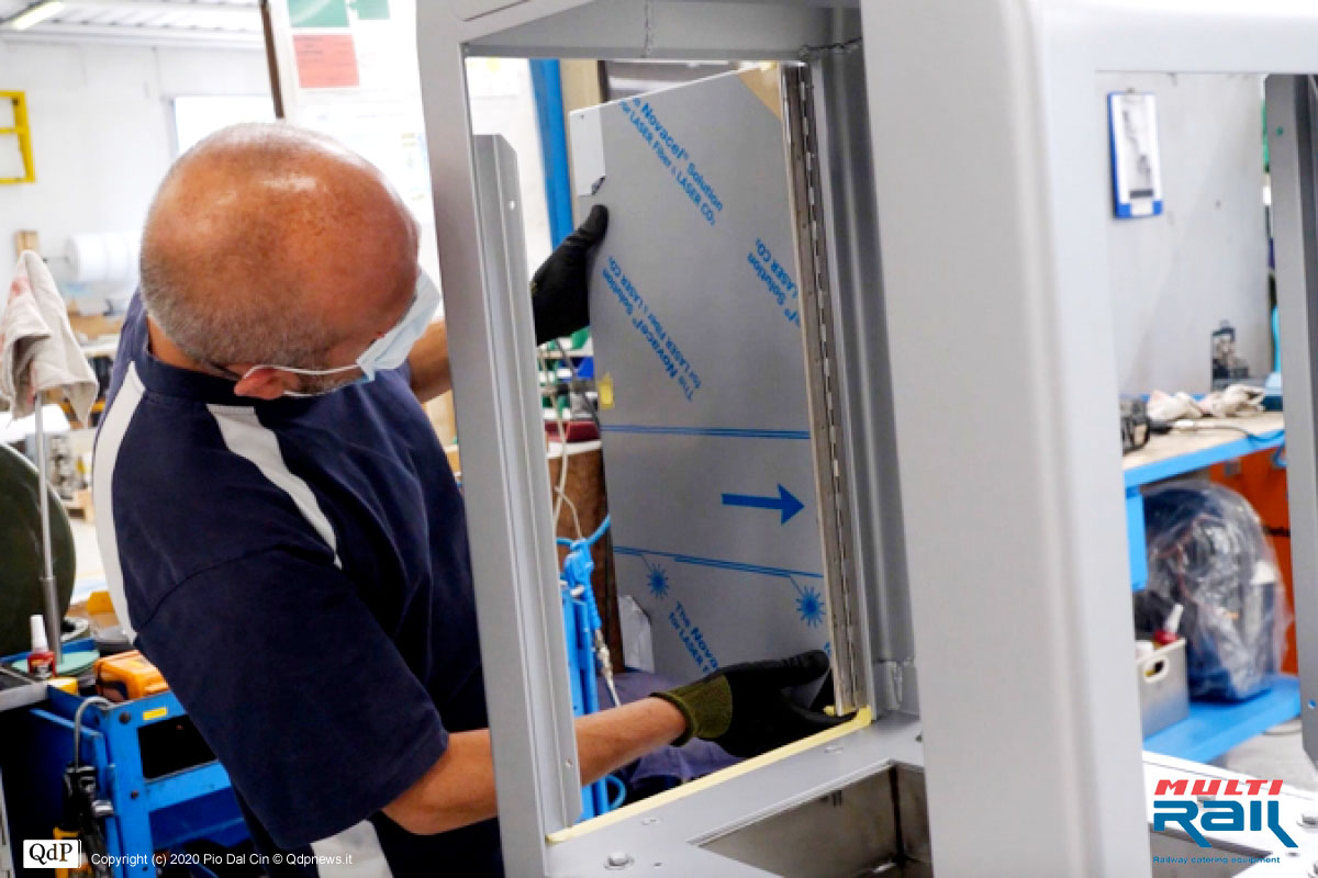 Multi Rail catering equipment for high speed trains