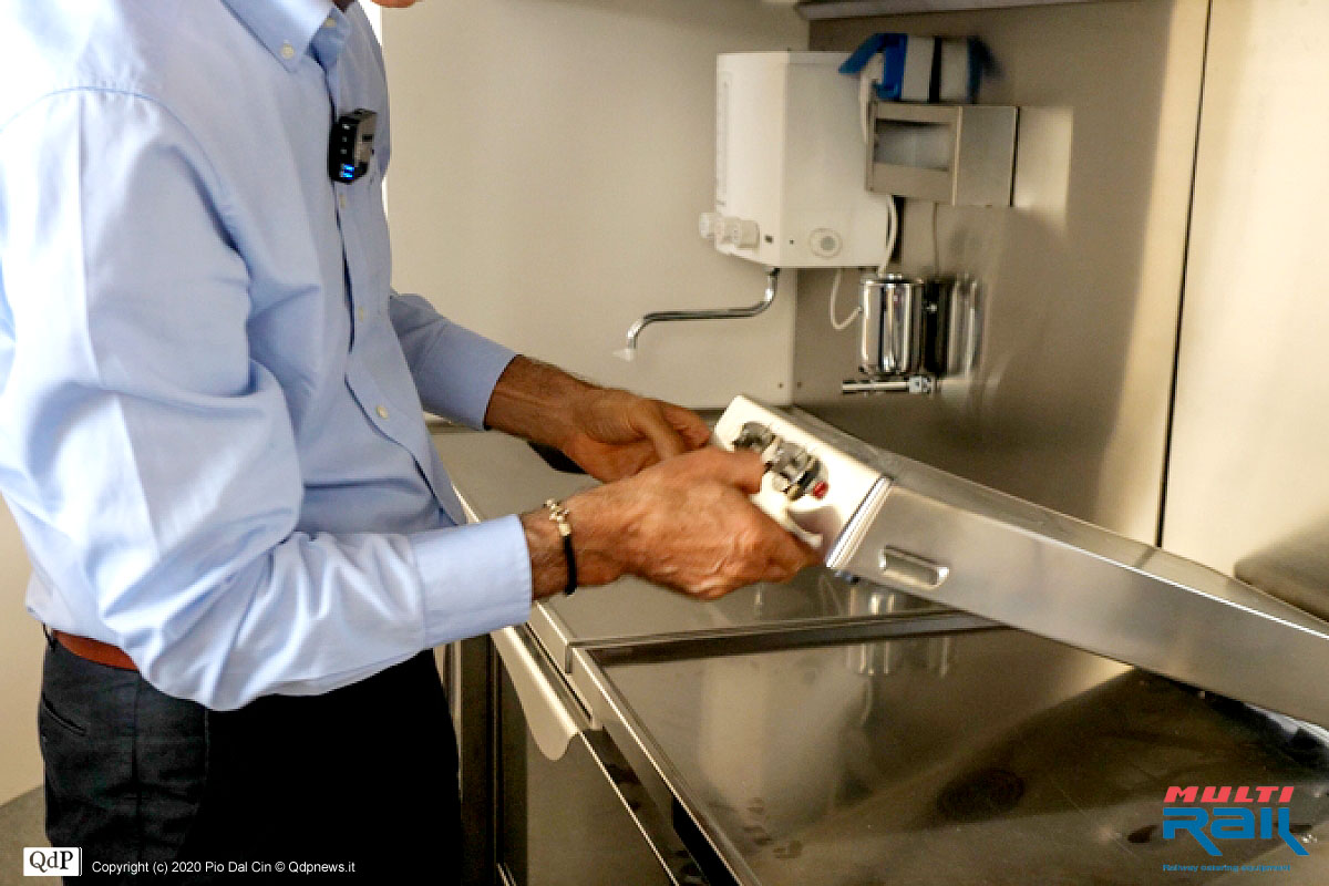 Multi Rail catering equipment for high speed trains